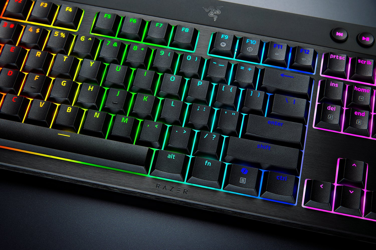 https___medias-p1.phoenix.razer.com_sys-master-phoenix-images-container_hea_h01_9957077843998_250902-bw-v4-low-hyperspeed-2-1500x1000-4