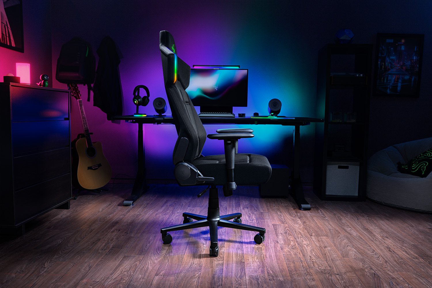 https___medias-p1.phoenix.razer.com_sys-master-phoenix-images-container_hb0_hc4_10142907760670_260625-soma-chroma-1500x1000-6